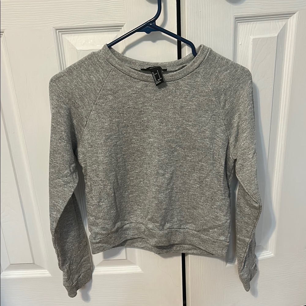 Forever 21 Gray Crew Neck Top
